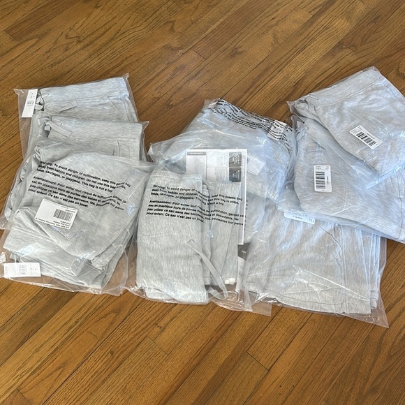 LUXURIOUSLY SOFT | LOU & GREY SWEATPANTS | GRAY | BUTTER SOFT - Firm Price - Picture 3 of 4